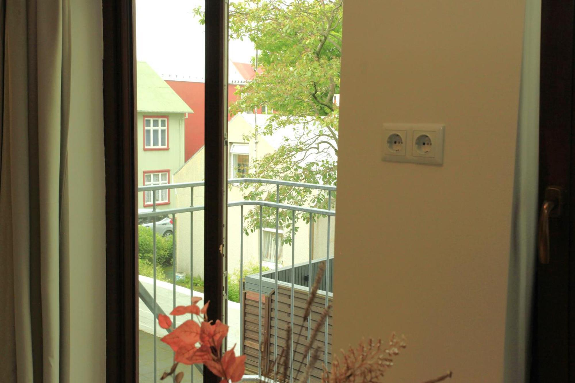 Day Dream L23 Guesthouse Рейкьявик Экстерьер фото