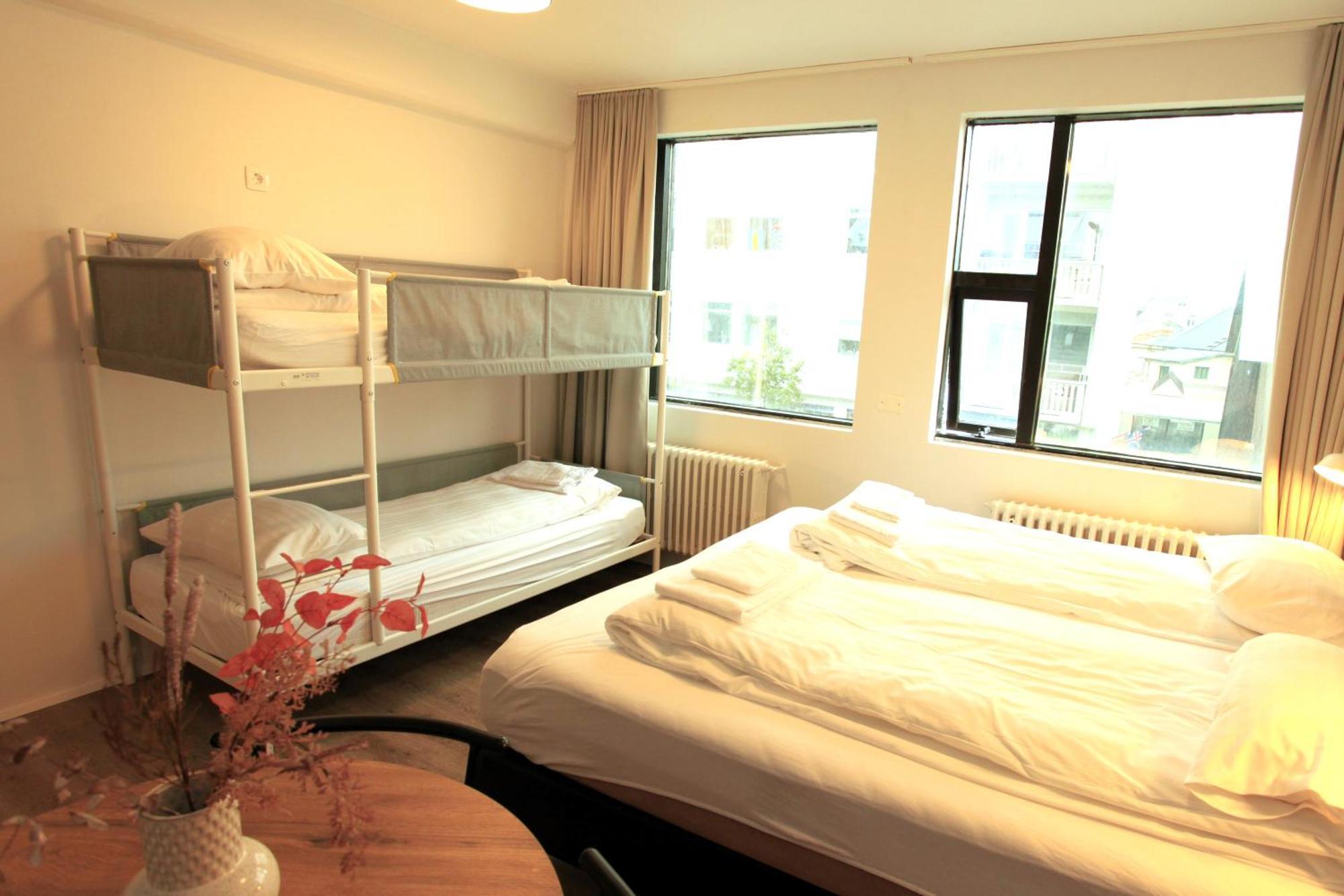 Day Dream L23 Guesthouse Рейкьявик Экстерьер фото